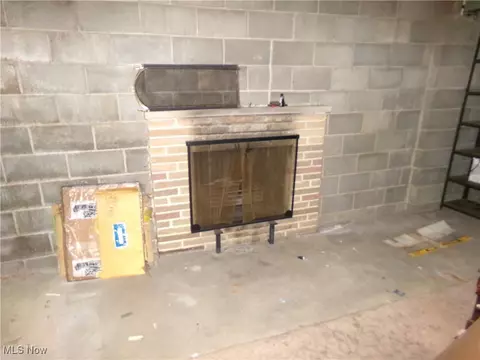 Living - 4336 Crestwood St NW, Canton, OH 44708 photo 1 of 2