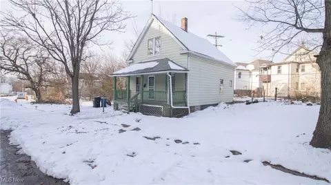 11321 Mount Carmel Rd, Cleveland, OH 44104