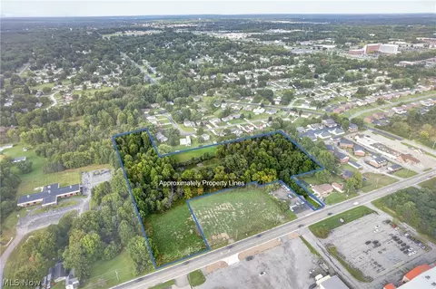 1242 W Western Reserve Rd, Boardman, OH 44512