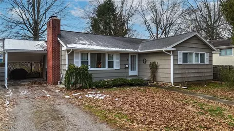 119 W 4 12 St, Williamstown, WV 26187