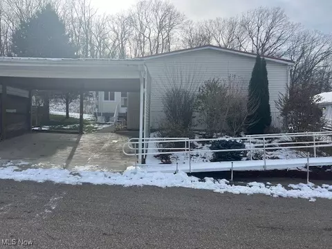 5264 I St, Magnolia, OH 44643