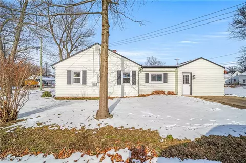 3044 Columbus Ave, Ashtabula, OH 44004 photo 5
