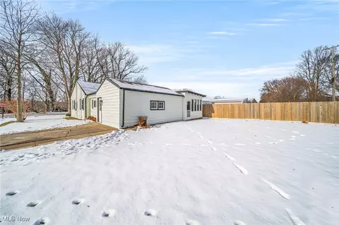 3044 Columbus Ave, Ashtabula, OH 44004 photo 8