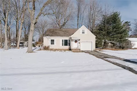 38107 Hastings Ave, Willoughby, OH 44094