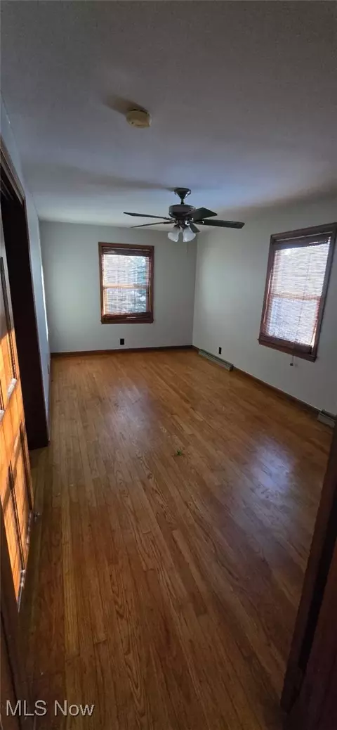 Bedroom - 7159 Springdale Dr, Brookfield, OH 44403 photo 5 of 5