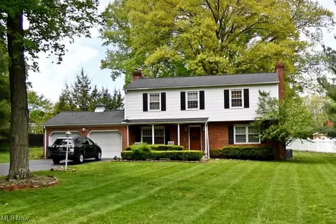 7159 Springdale Dr, Brookfield, OH 44403