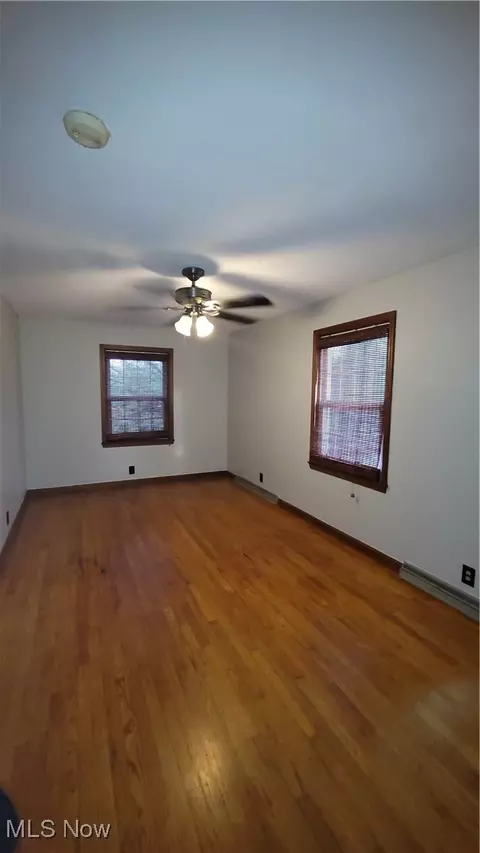 Bedroom - 7159 Springdale Dr, Brookfield, OH 44403 photo 3 of 5
