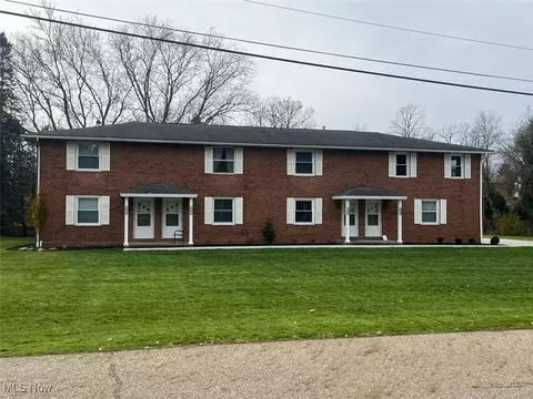 8653 Rosewood Ave NW, North Canton, OH 44720
