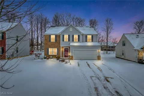 6253 Winterberry Xing, Bedford, OH 44146