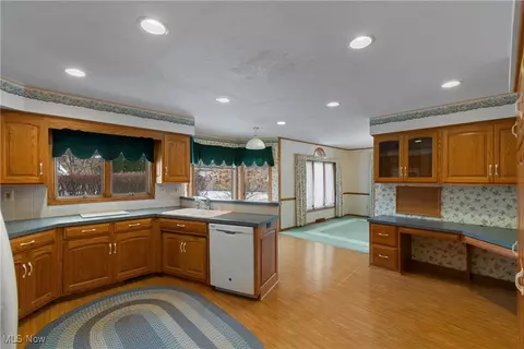 470 Memory Ln, Wooster, OH 44691 photo 16