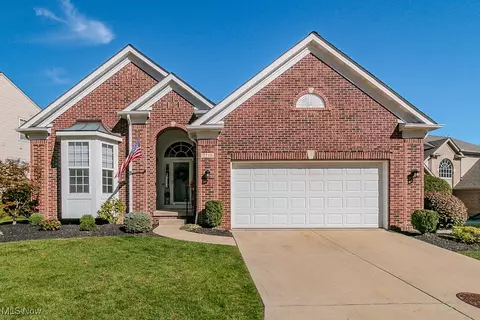 7715 Woodstar Ln, Concord, OH 44077