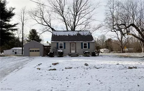 16190 River St NE, Alliance, OH 44601