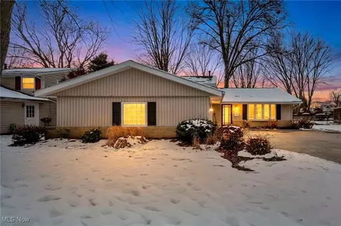 7190 Wil Lou Ln, North Ridgeville, OH 44039