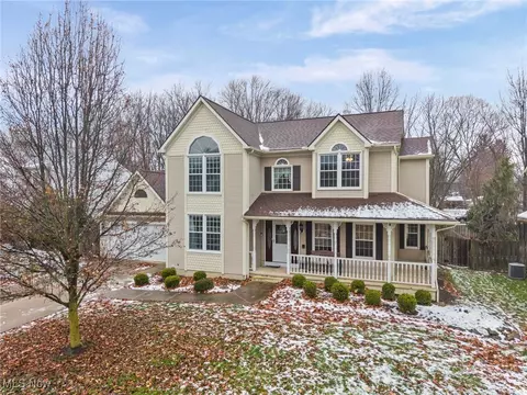 14084 Crystal Creek Dr, Strongsville, OH 44149