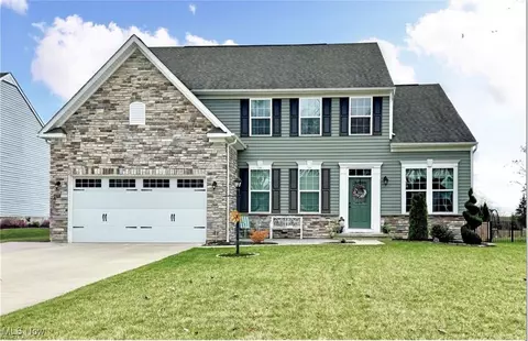 3816 Crimson Harvest Ln, Medina, OH 44256