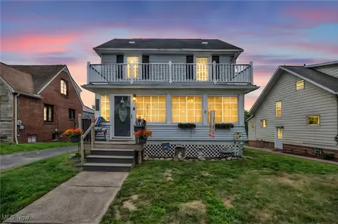 308 E Baird Ave, Barberton, OH 44203
