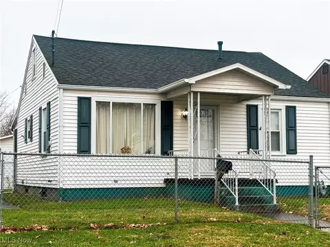 612 31st St, Parkersburg, WV 26101