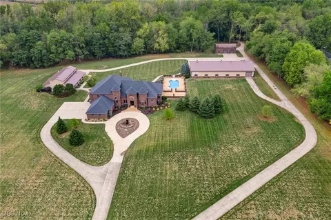 706 Township Road 1600, Ashland, OH 44805
