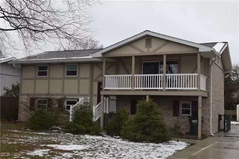 6731 Amsel Ave NE, Canton, OH 44721