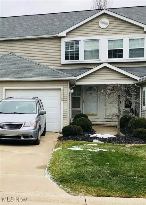 1285 Leeward Ln #C, Willoughby, OH 44094