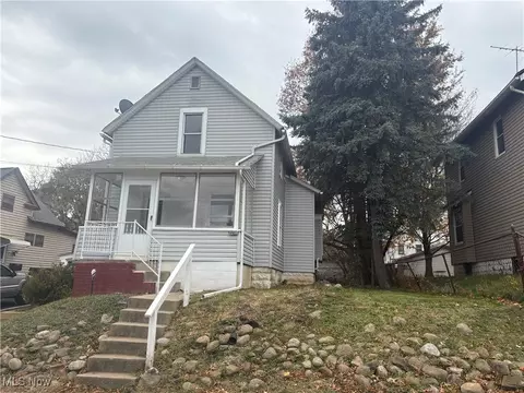 2286 6th St SW, Akron, OH 44314