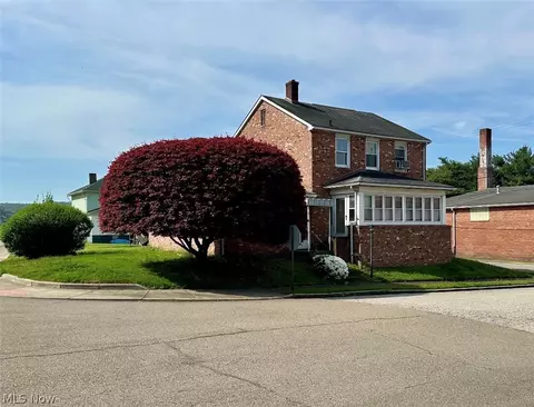 2023 Commerce St, Wellsburg, WV 26070