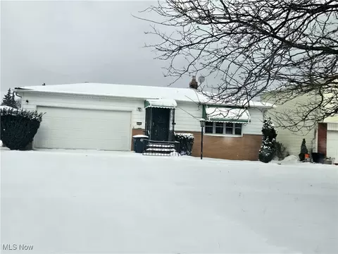 18743 Garden Blvd, Cleveland, OH 44128