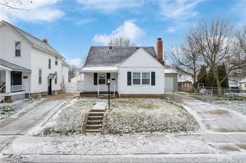 843 Sheffield Ave NE, Massillon, OH 44646