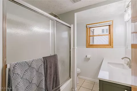 718 Hartford Dr, Elyria, OH 44035 photo 19