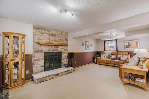 718 Hartford Dr, Elyria, OH 44035 photo 21