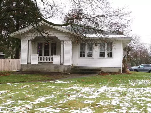 1050 Parkway Blvd, Alliance, OH 44601