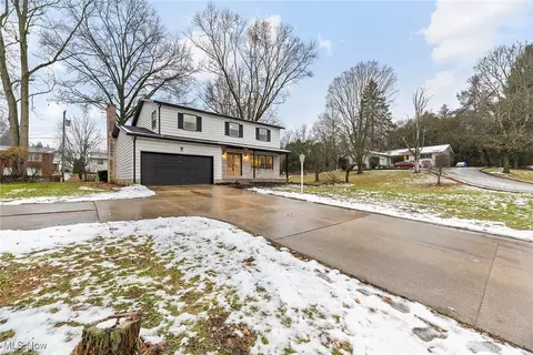 2756 Smith Rd, Fairlawn, OH 44333 photo 2