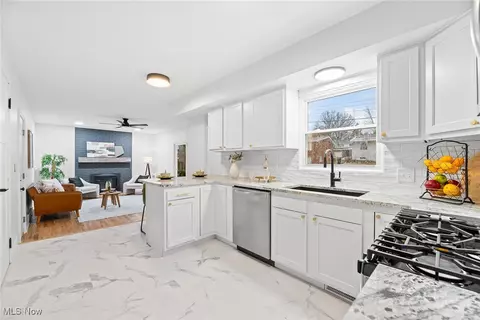 2756 Smith Rd, Fairlawn, OH 44333 photo 9