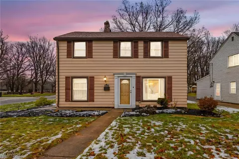 7265 Parma Park Blvd, Parma, OH 44130
