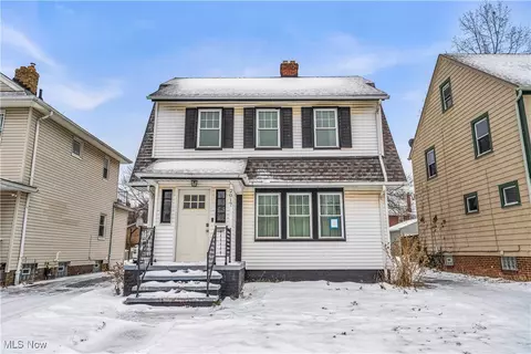 2017 Goodnor Rd, Cleveland Heights, OH 44118