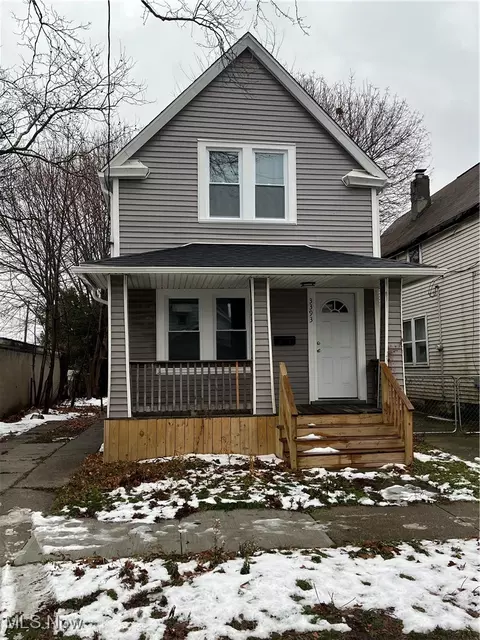 3393 W 46th St, Cleveland, OH 44102