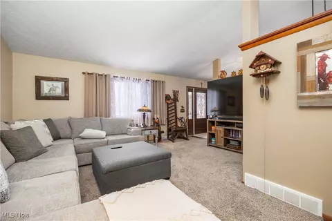 1115 Kay Dr, Lorain, OH 44053 photo 8