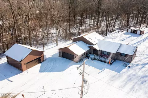 1115 Kay Dr, Lorain, OH 44053 photo 3