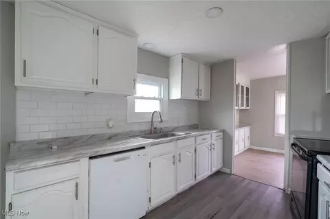 Kitchen - 476 Stallion Ct, Lagrange, OH 44050 photo 1 of 1