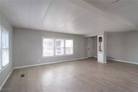 Living - 476 Stallion Ct, Lagrange, OH 44050 photo 7 of 8
