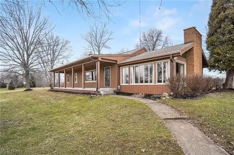 4017 Bellaire Ln, Peninsula, OH 44264