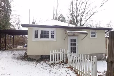 206 Lakota Ave, Portage Lakes, OH 44319