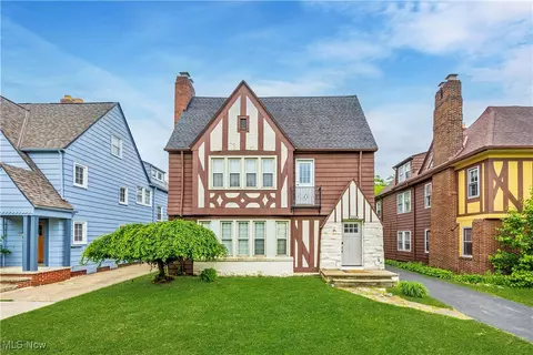 17424 Winslow Rd, Shaker Heights, OH 44120