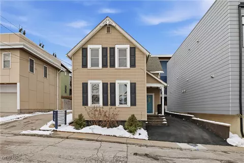 710 University Ct, Cleveland, OH 44113