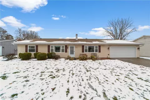 615 Jeanette St, Brunswick Hills, OH 44212