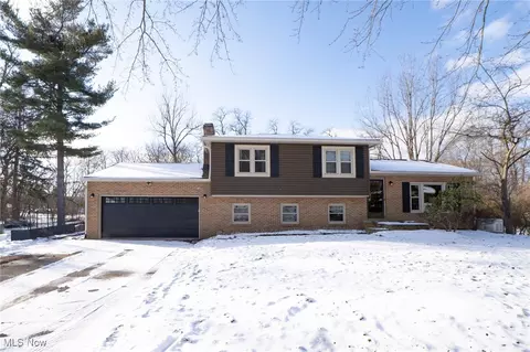 994 Sunset View Blvd, Tallmadge, OH 44278