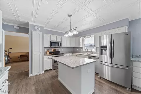 Kitchen - 1920 David Ave, Parma, OH 44134 photo 1 of 3