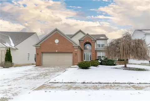 36138 N Park Dr, Avon, OH 44011