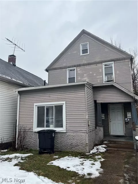 3332 Walton Ave, Cleveland, OH 44113