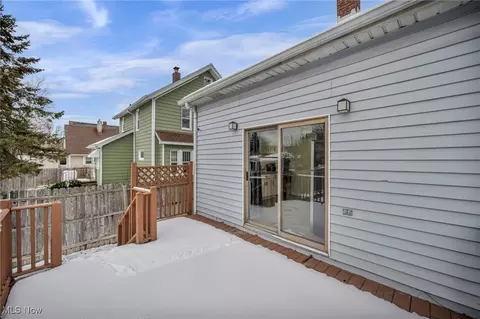 Exterior - 412 Jefferson St, Elyria, OH 44035 photo 6 of 11